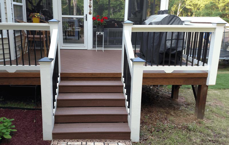 Pro Built Screen Porch with stairs